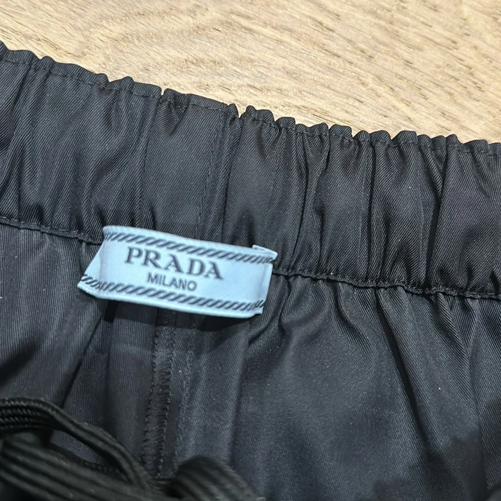 Prada shorts - Picture 6 of 9